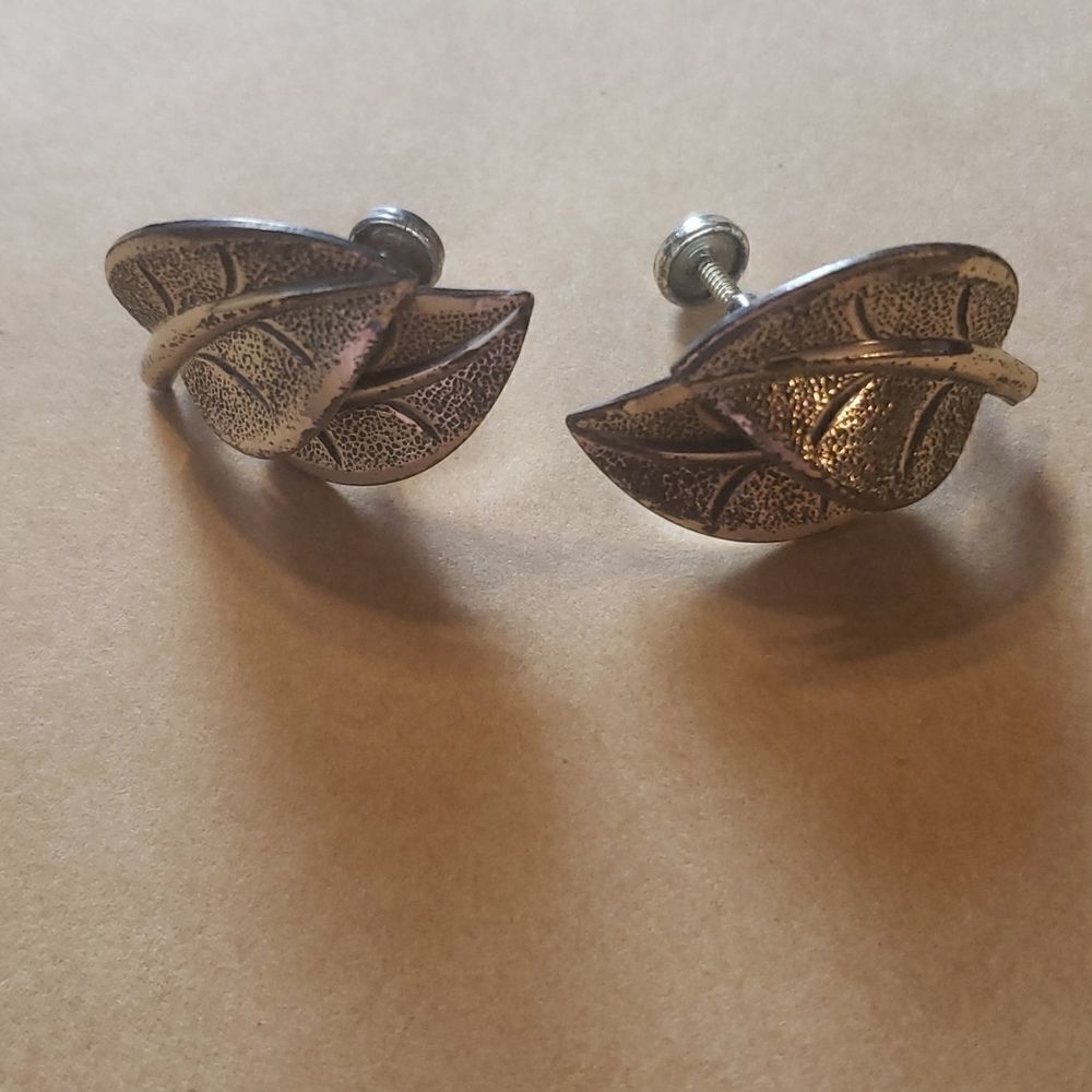 ‎Vintage Leaf Earrings